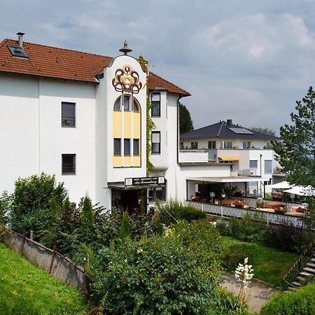 Hotel Am Sonnenhang Касел Екстериор снимка