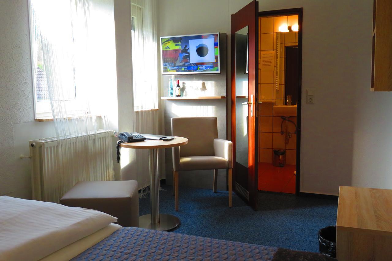 Hotel Am Sonnenhang Касел Екстериор снимка